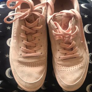 Reebok classics peach